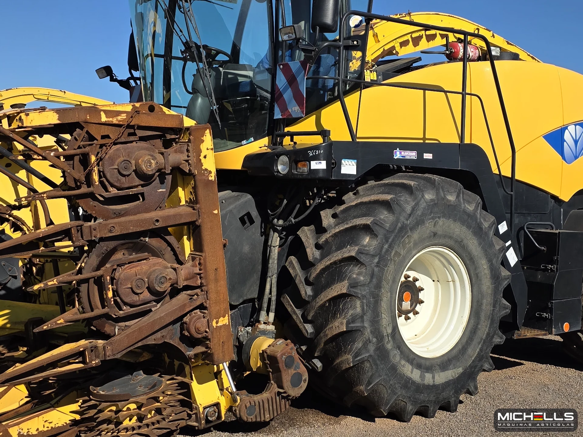New Holland FR9060 Série FR9000 2009 amarelo — foto