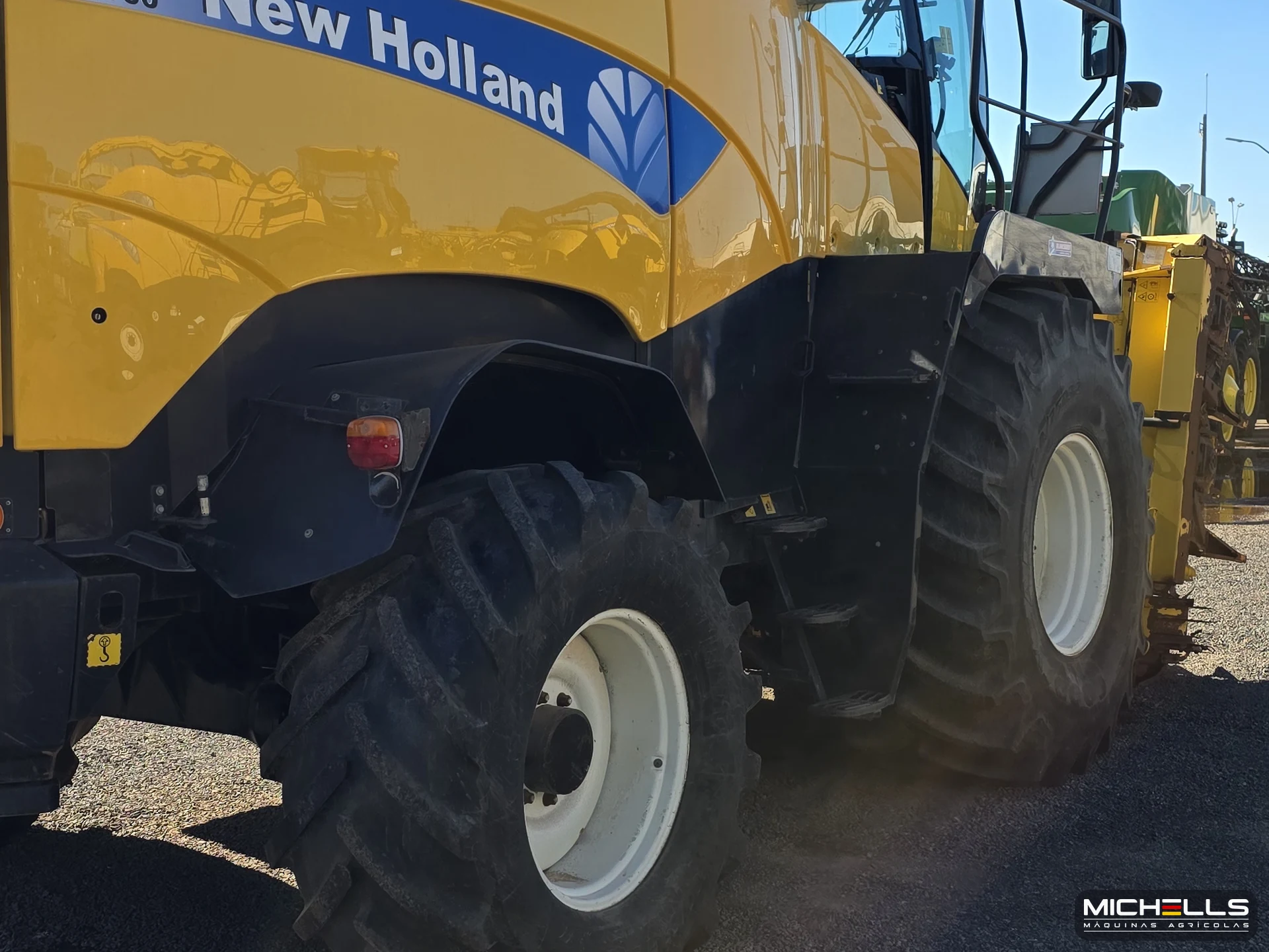 New Holland FR9060 Série FR9000 2009 amarelo — foto