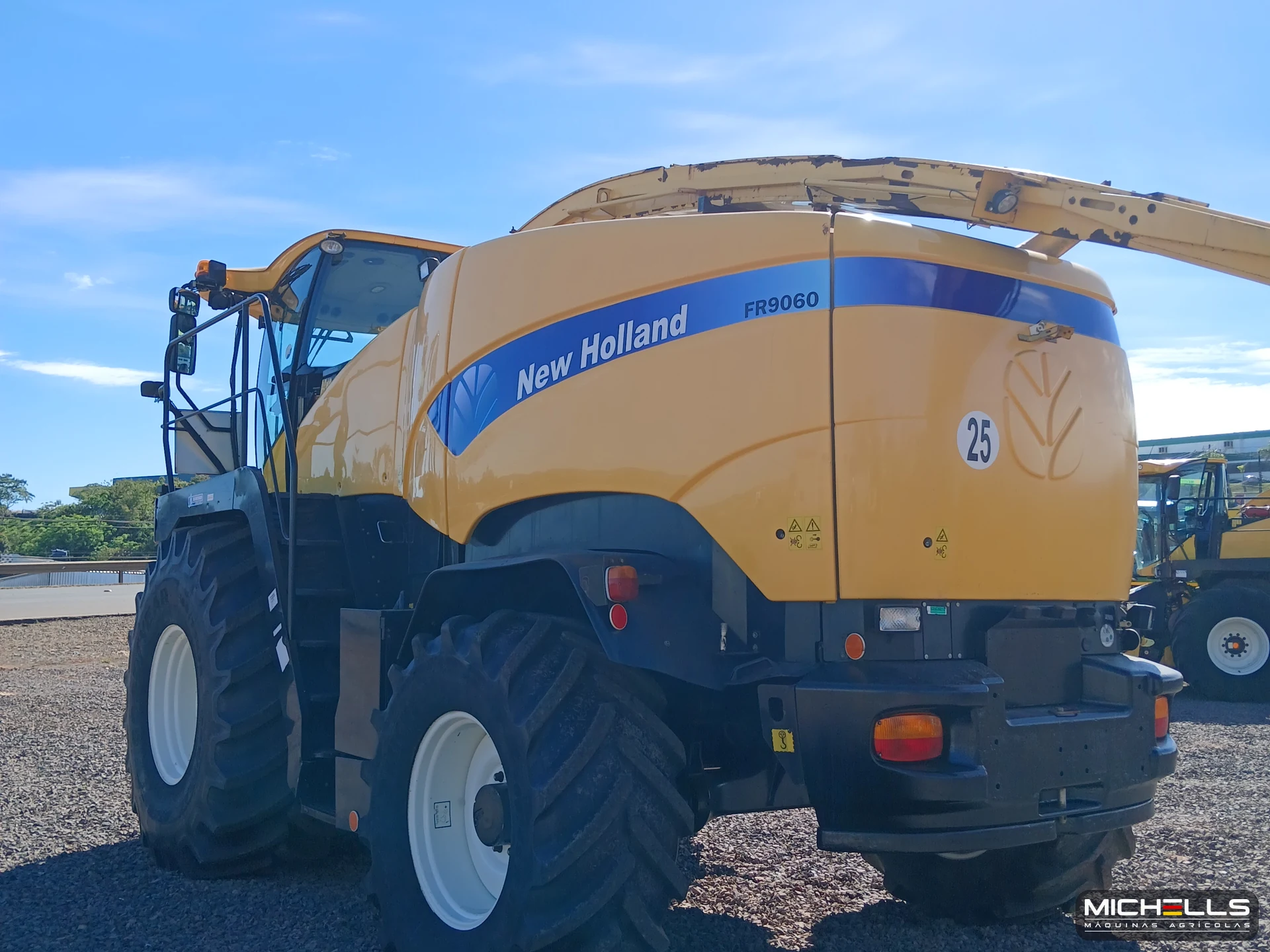 New Holland FR9060 Série FR9000 2009 amarelo — foto