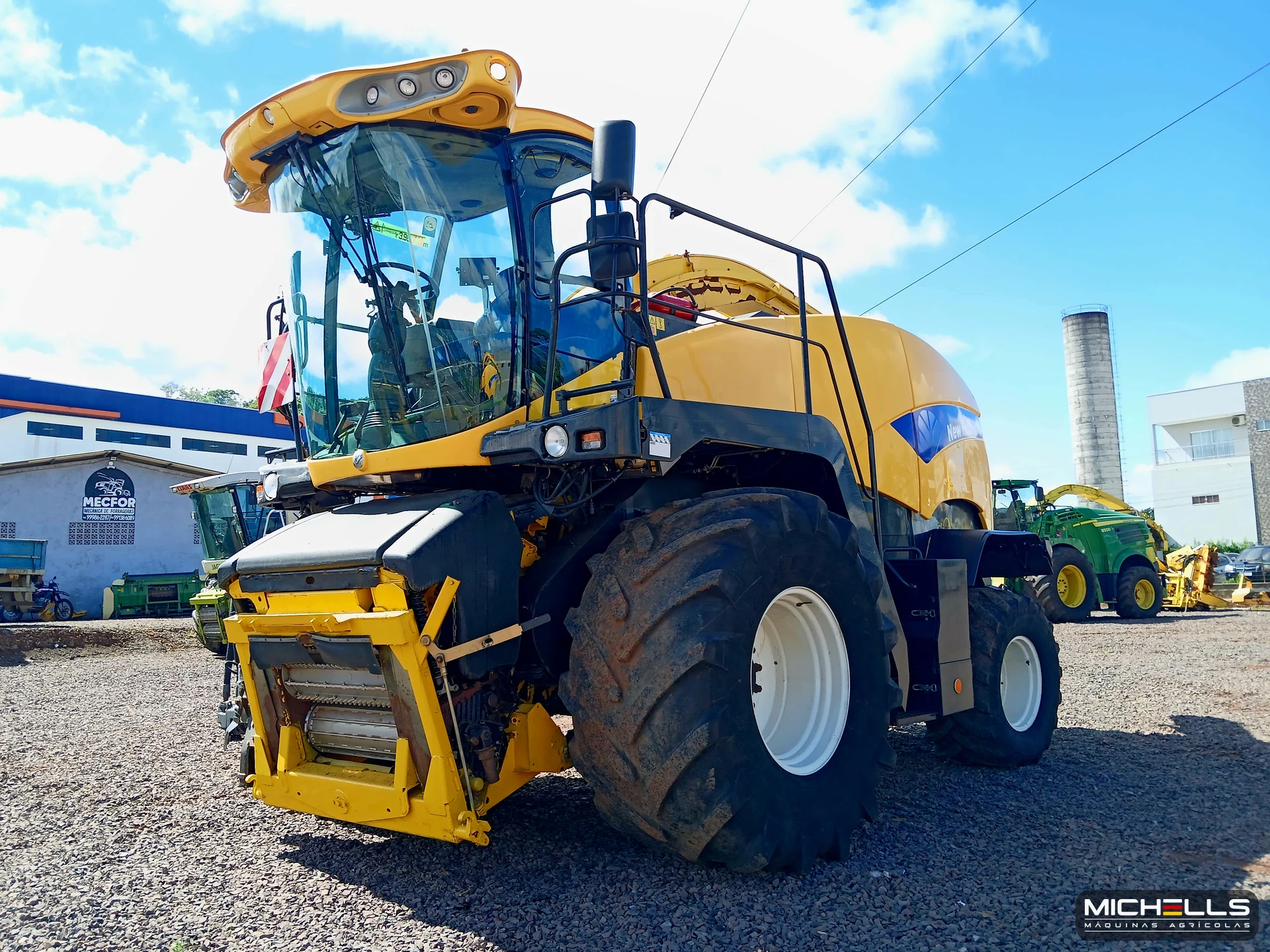 New Holland FR9040 FR9000 Series 2008 amarelo — foto