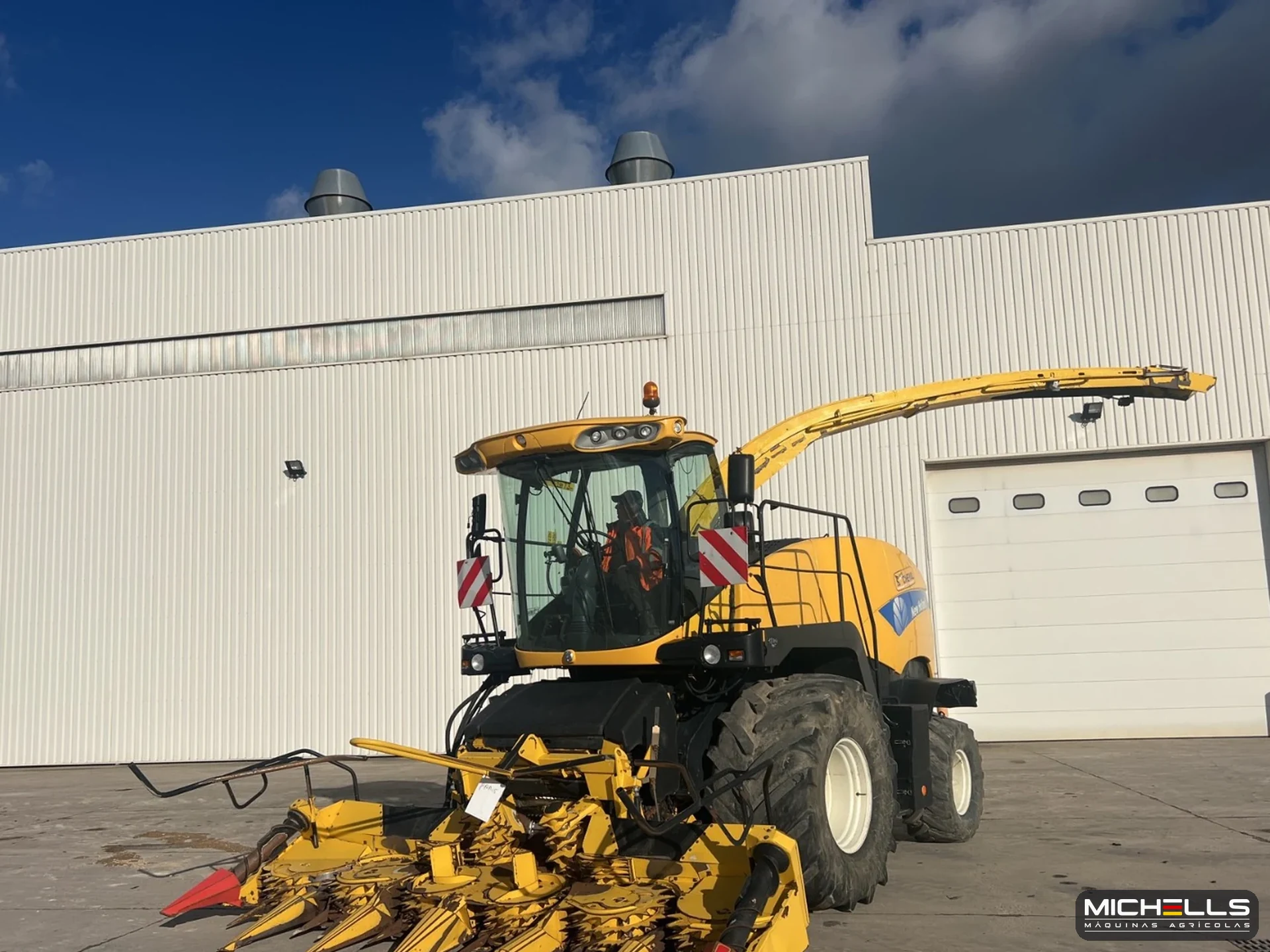 New Holland FR9040 FR9000 Series 2008 amarelo — foto