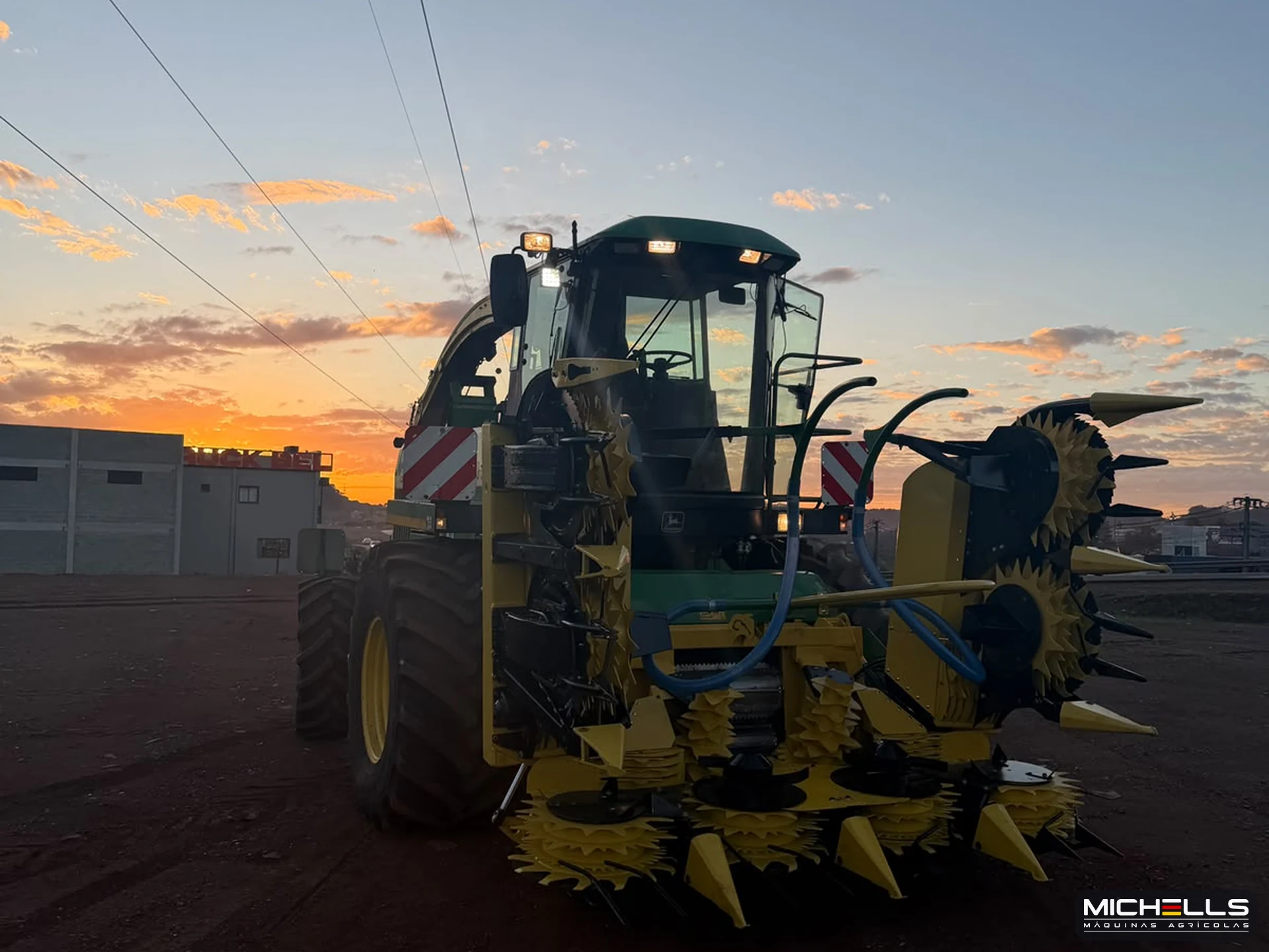 John Deere 6850 2000 verde — foto
