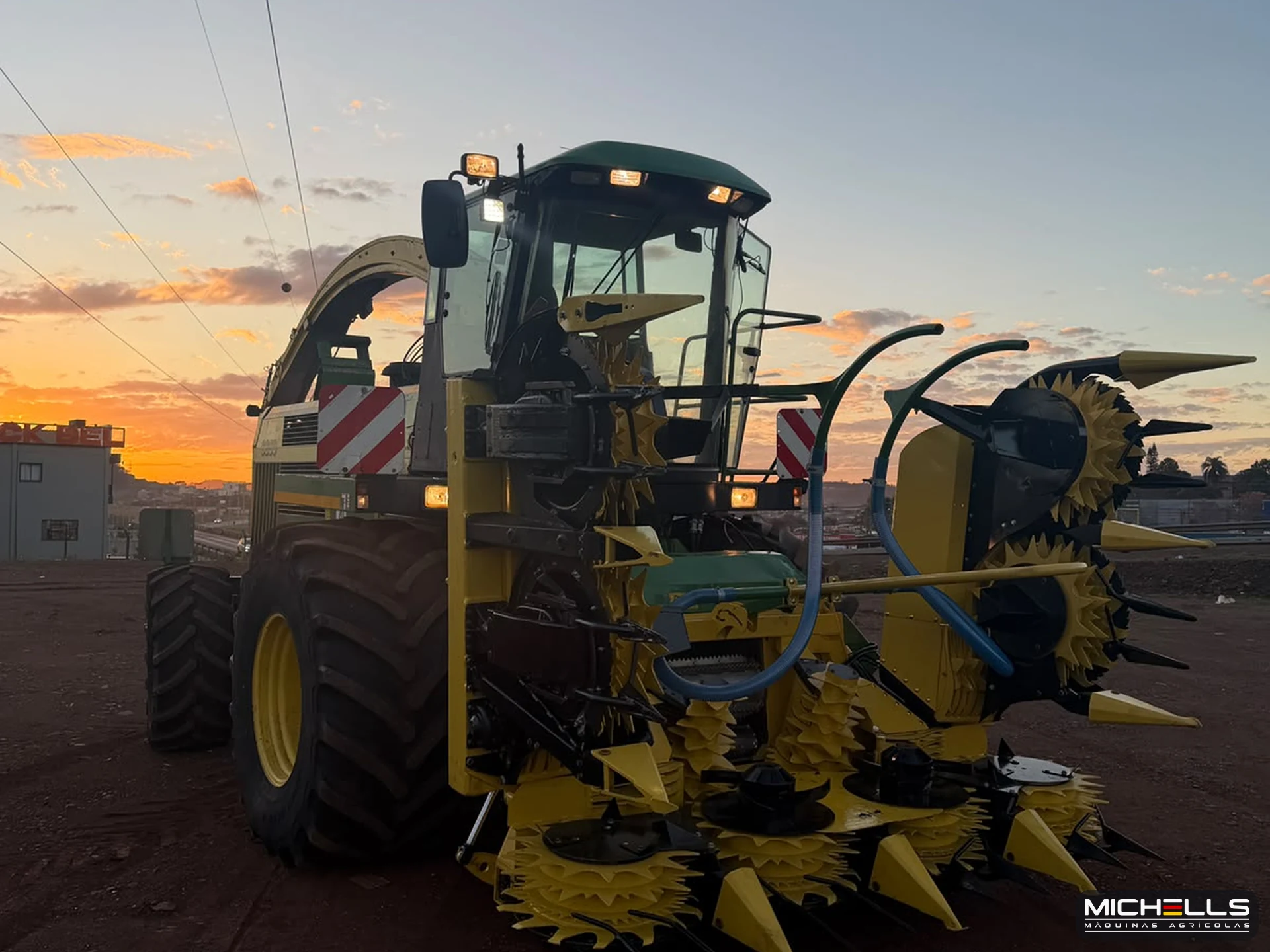 John Deere 6850 2000 verde — foto